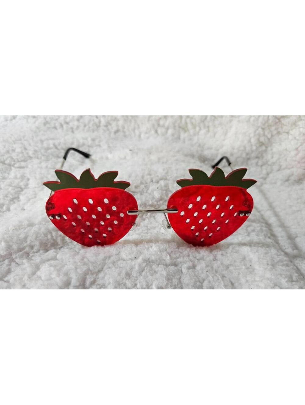 Women's Unbranded Strawberry Sunglasses Novelty Shaped Retro 80s Style 5.5X5.5